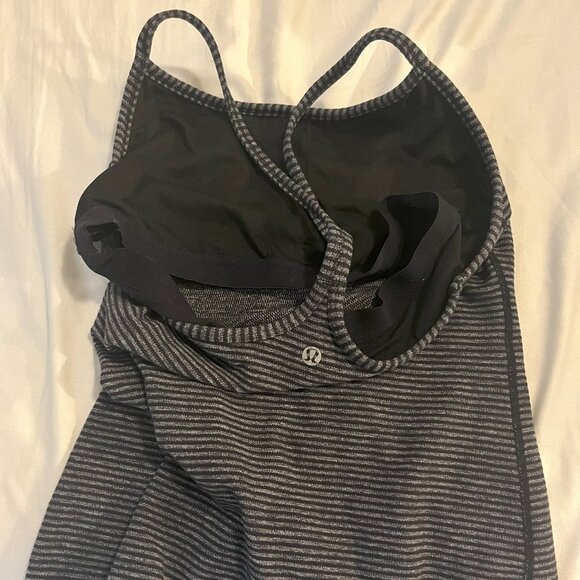 Lululemon Women's Exercise Tank Top, Size 6, Blue and Gray - Picture 9 of 11